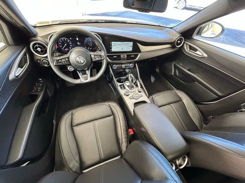New 2025 Alfa Romeo Giulia image 23