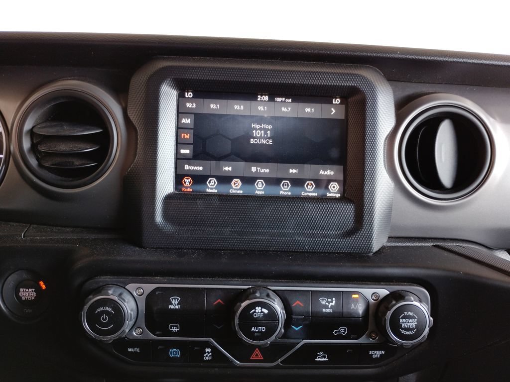 Used 2023 Jeep Wrangler Unlimited AWD/4WD image 32