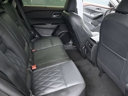 Used 2023 Nissan Rogue Platinum w/ Platinum Premium Package AWD/4WD image 48