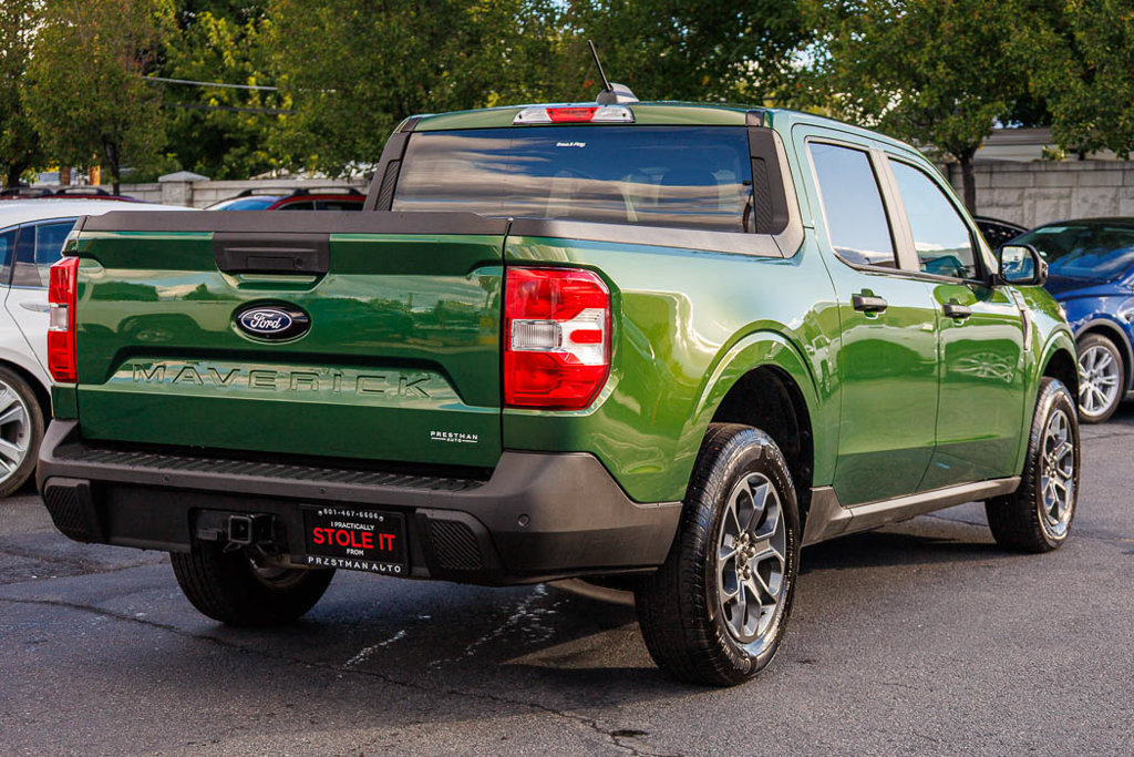 Used 2025 Ford Maverick XLT w/ Equipment Group 301A AWD/4WD image 16