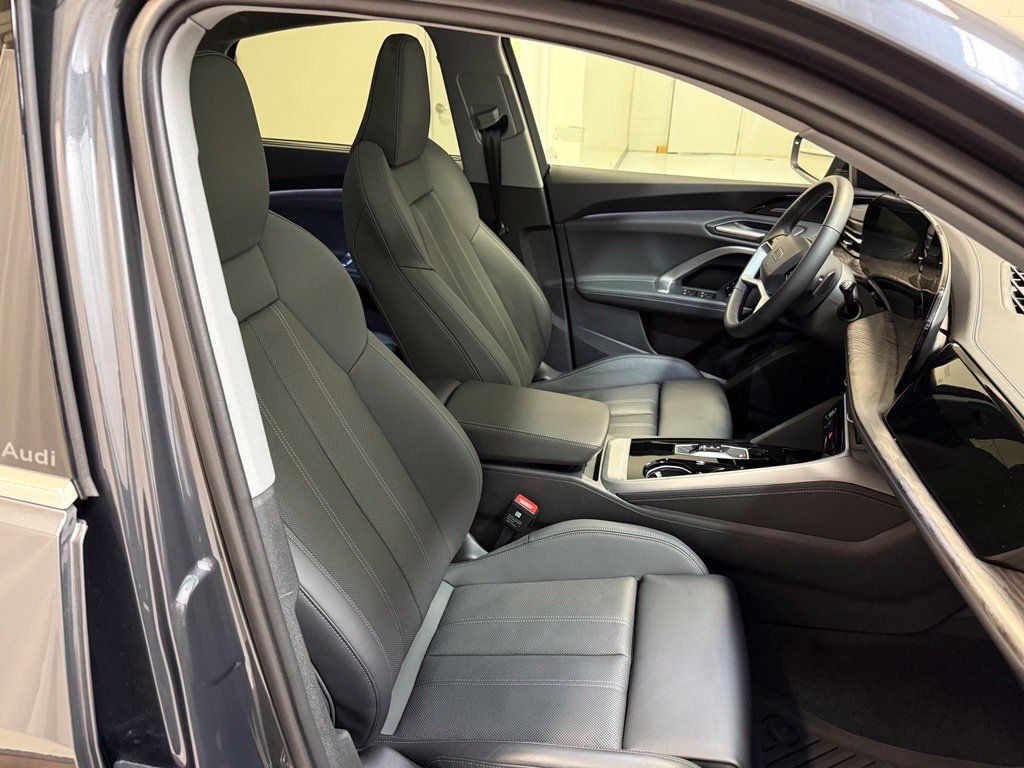 Used 2025 Audi Q5 Premium Plus AWD/4WD image 22