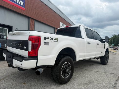Used 2019 Ford F250 Platinum AWD/4WD image 10