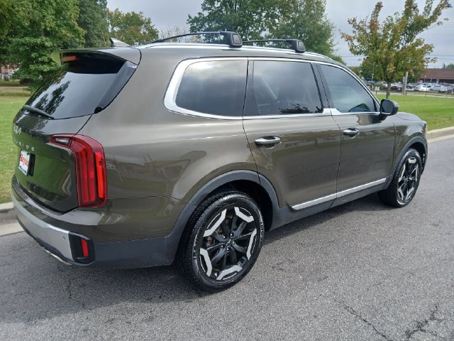Certified 2024 Kia Telluride S w/ S Sunroof Package FWD image 11