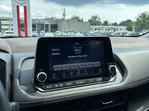 Certified 2023 Nissan Rogue SV w/ SV Premium B Package AWD/4WD image 20