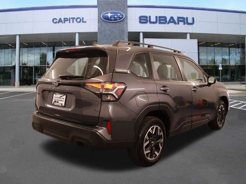 Certified 2025 Subaru Forester AWD/4WD image 3