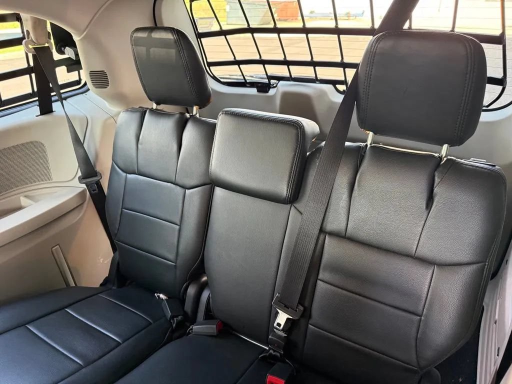 Used 2019 Dodge Grand Caravan SE FWD image 14