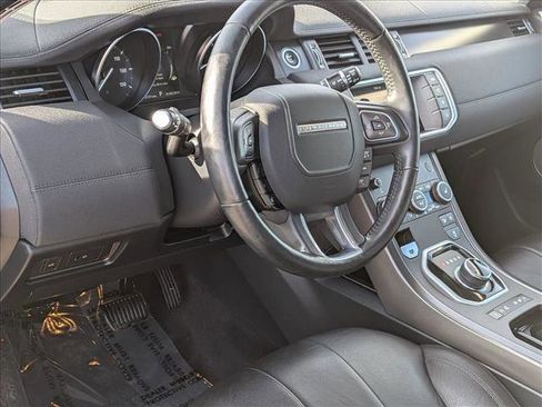 Used 2018 Land Rover Range Rover Evoque SE image 10