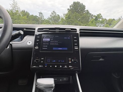 Used 2024 Hyundai Tucson SEL FWD image 18