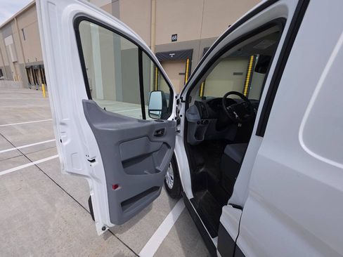 Used 2017 Ford Transit 150 148 Low Roof RWD image 17