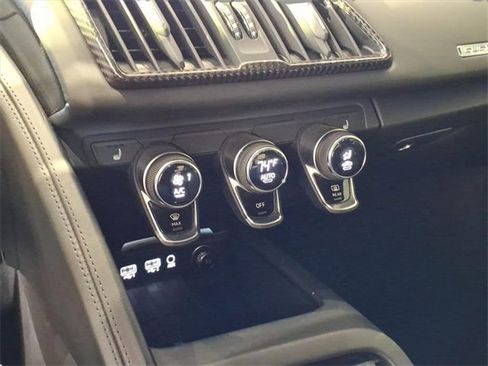 Used 2020 Audi R8 V10 performance image 25