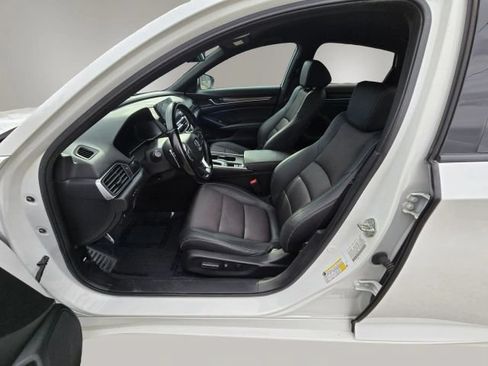 Used 2020 Honda Accord Sport image 9