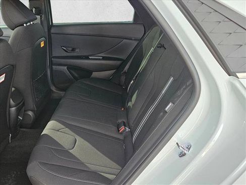 New 2026 Hyundai Elantra SEL Sport FWD image 12