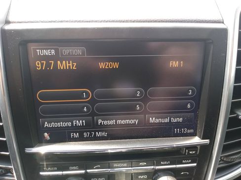 Used 2011 Porsche Cayenne image 20