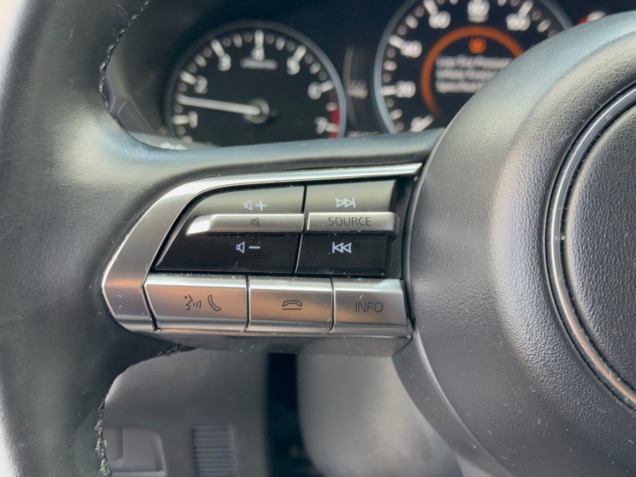 Used 2025 MAZDA CX-50 AWD 2.5 S w/ Premium Plus Pkg image 18