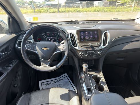 Used 2020 Chevrolet Equinox Premier AWD/4WD image 17