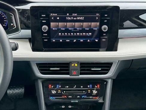 New 2026 Volkswagen Taos SEL AWD/4WD image 22