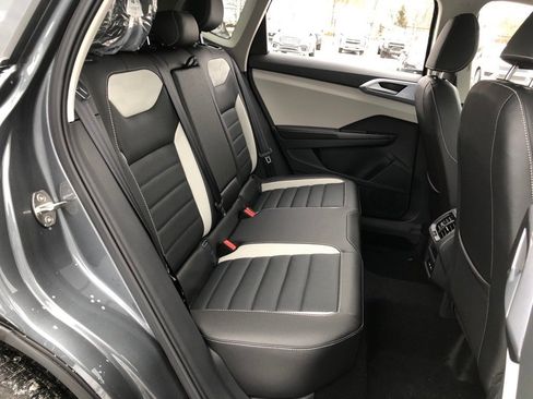 New 2026 Volkswagen Taos SEL AWD/4WD image 35