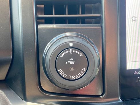 New 2026 Ford F350 Platinum w/ Platinum Plus Package AWD/4WD image 32