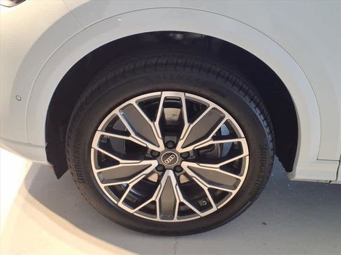 Used 2025 Audi Q5 Premium Plus w/ Premium Plus image 8