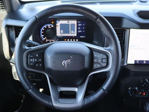 Used 2022 Ford Bronco Outer Banks image 22