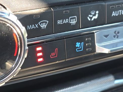 Used 2023 Ford F150 Lariat w/ Equipment Group 502A High image 48