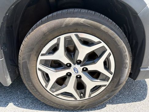 Used 2019 Subaru Forester Premium w/ All-Weather Package AWD/4WD image 13