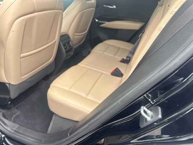 Used 2024 Cadillac XT4 Premium Luxury FWD image 25