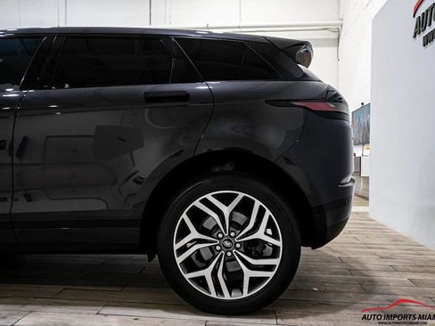 Used 2022 Land Rover Range Rover Evoque SE image 19
