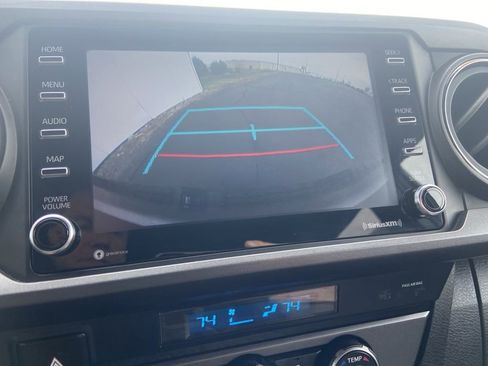 Used 2021 Toyota Tacoma TRD Sport image 15