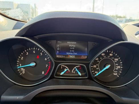 Used 2017 Ford Escape SE image 15