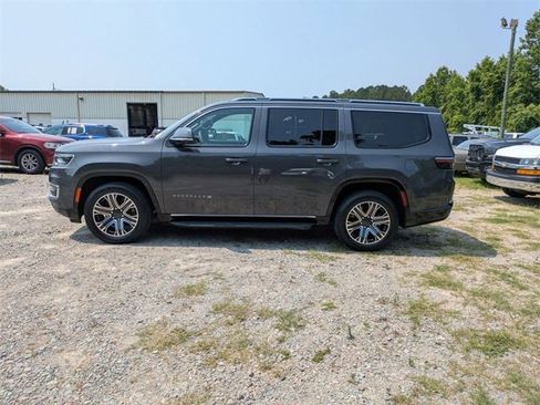 Used 2022 Jeep Wagoneer Series III w/ Convenience Group I image 6