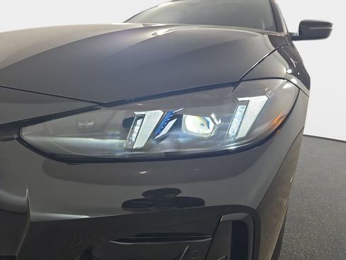 New 2027 BMW 430i xDrive Convertible AWD/4WD image 31