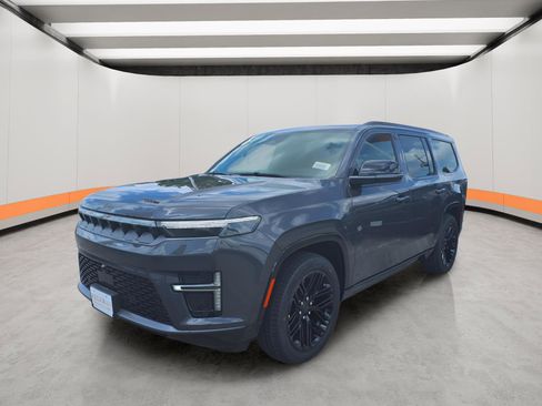 New 2026 Jeep Grand Wagoneer Limited AWD/4WD image 3