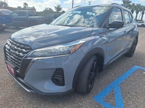 Certified 2024 Nissan Kicks SR w/ SR Premium Package FWD image 3
