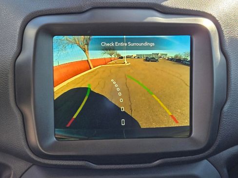 Used 2022 Jeep Renegade Latitude image 19