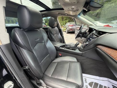 Used 2019 Cadillac CTS Luxury RWD image 17
