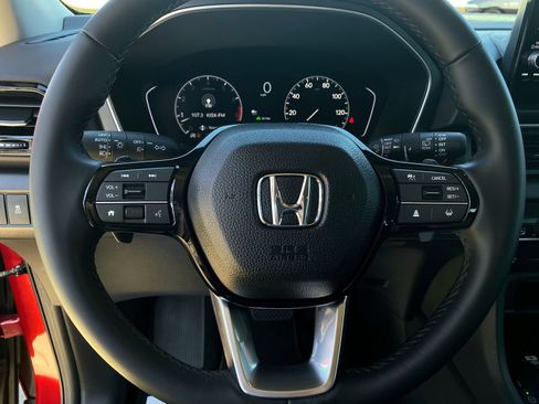 Used 2025 Honda Pilot EX-L image 21