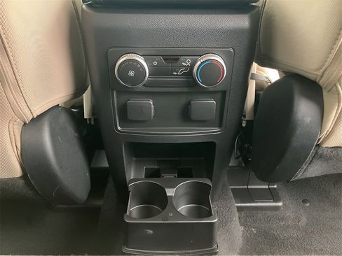 Used 2021 Ford Explorer 2WD image 32