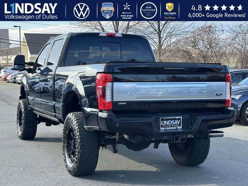 Used 2019 Ford F250 Platinum w/ Platinum Ultimate Package image 4