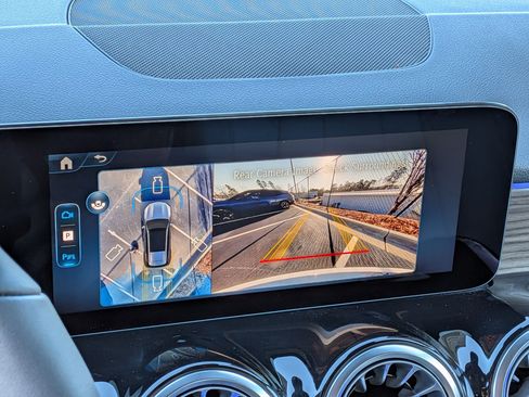 New 2026 Mercedes-Benz GLB 250 250 image 25