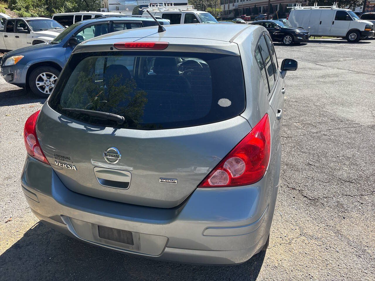 Used 2012 Nissan Versa 1.8 S w/ Special Edition Pkg FWD image 12