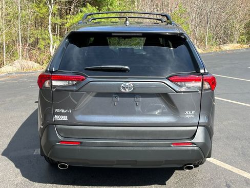 Used 2023 Toyota RAV4 XLE w/ Convenience Package image 4