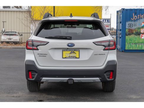 Used 2021 Subaru Outback Limited image 4