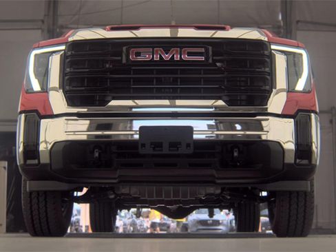 Used 2026 GMC Sierra 2500 Pro w/ Convenience Package AWD/4WD image 3