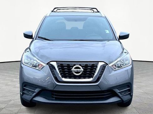 Used 2019 Nissan Kicks SV w/ Exterior Package image 2