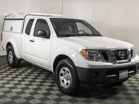 Used 2021 Nissan Frontier S RWD image 11