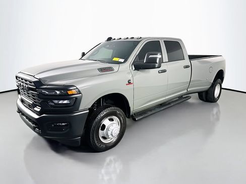 Used 2026 RAM 3500 Tradesman AWD/4WD image 3