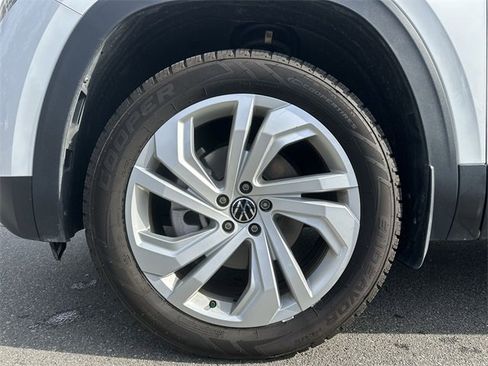 Used 2022 Volkswagen Atlas SE image 11