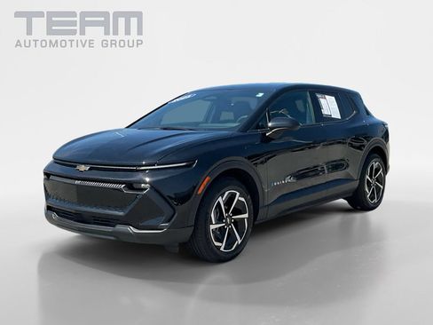 Used 2025 Chevrolet Equinox EV LT FWD image 3