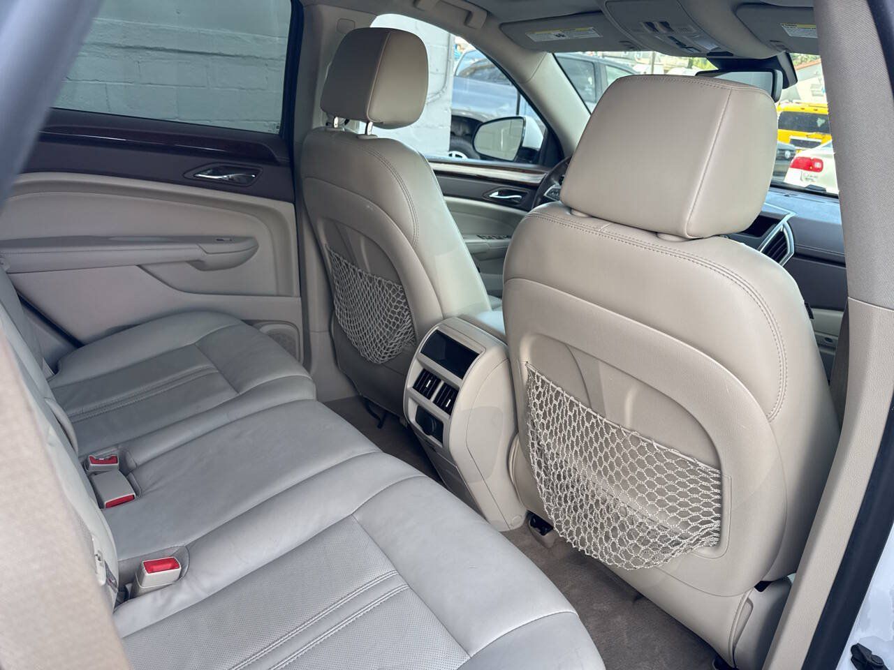 Used 2011 Cadillac SRX Luxury AWD/4WD image 22